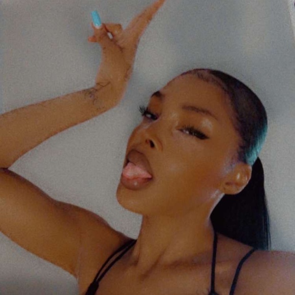 lovelyjlov23